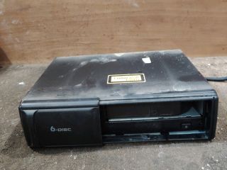 bontott AUDI A6 C5 CD / DVD Tár