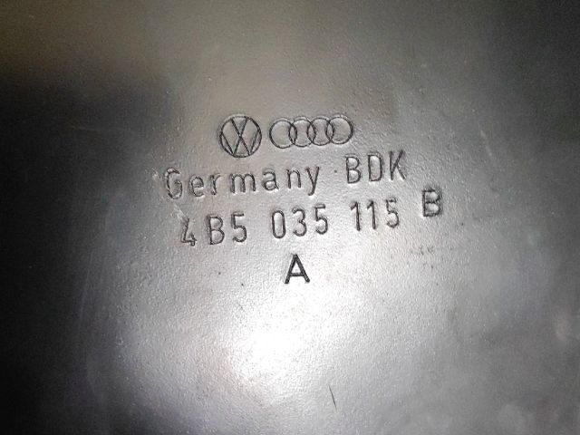 bontott AUDI A6 C5 CD / DVD Tár