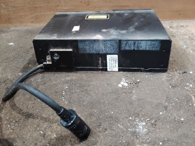 bontott AUDI A6 C5 CD / DVD Tár