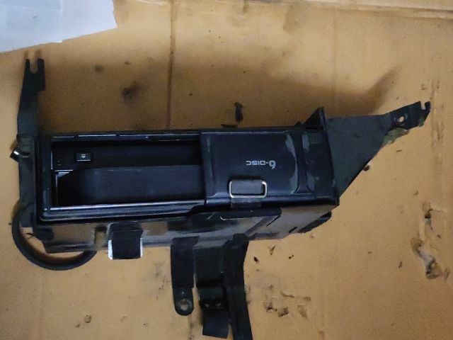 bontott AUDI A6 C5 CD / DVD Tár