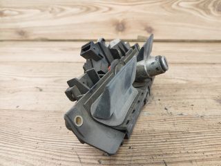 bontott AUDI A6 C5 Csomagtér Nyitó Kar / Gomb