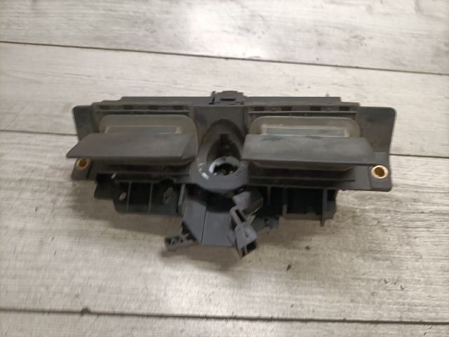 bontott AUDI A6 C5 Csomagtér Nyitó Kar / Gomb