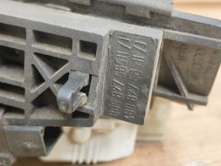 bontott AUDI A6 C5 Csomagtér Nyitó Kar / Gomb