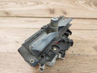 bontott AUDI A6 C5 Csomagtér Nyitó Kar / Gomb