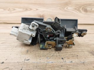 bontott AUDI A6 C5 Csomagtér Nyitó Kar / Gomb