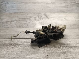 bontott AUDI A6 C5 Csomagtér Nyitó Kar / Gomb