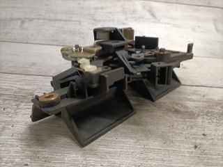 bontott AUDI A6 C5 Csomagtér Nyitó Kar / Gomb