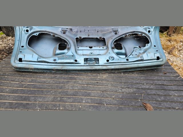 bontott AUDI A6 C5 Csomagtérajtó (Üres lemez)