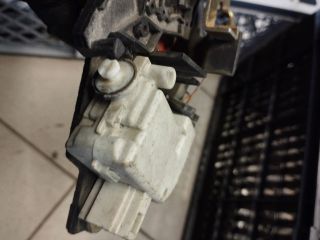 bontott AUDI A6 C5 Csomagtérajtó Zárszerkezet