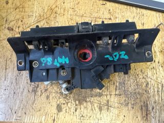 bontott AUDI A6 C5 Csomagtérajtó Zárszerkezet