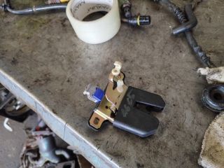 bontott AUDI A6 C5 Csomagtérajtó Zárszerkezet