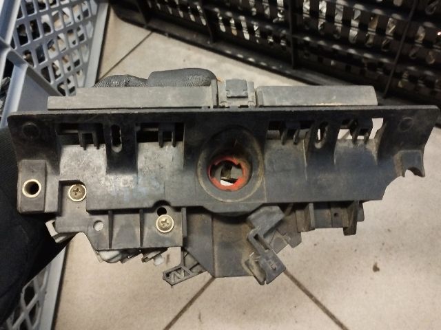 bontott AUDI A6 C5 Csomagtérajtó Zárszerkezet