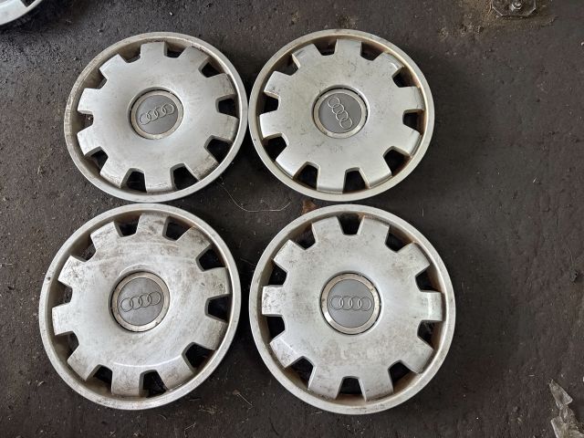 bontott AUDI A6 C5 Dísztárcsa Szett