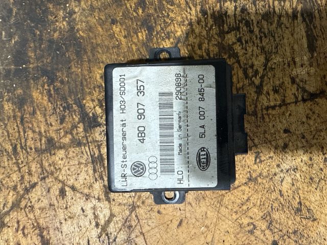 bontott AUDI A6 C5 Elektronika (Magában)