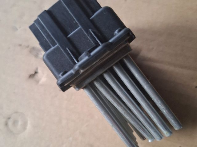 bontott AUDI A6 C5 Előtét Ellenállás Fűtőmotor