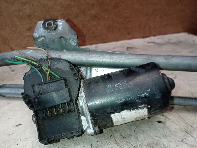 bontott AUDI A6 C5 Első Ablaktörlő Szerkezet Motorral