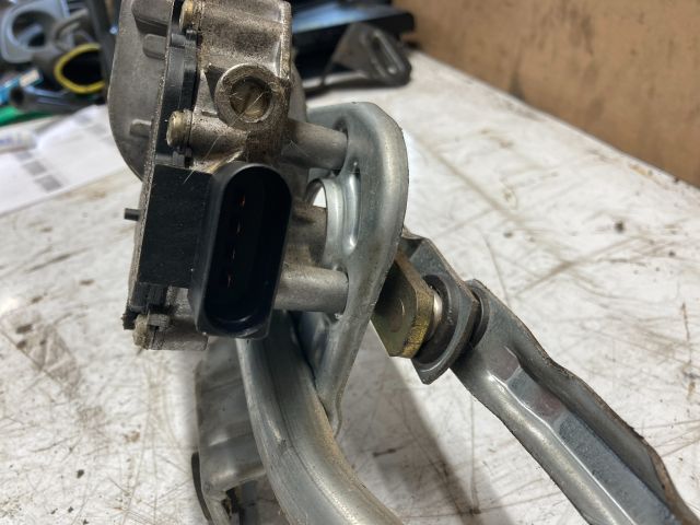 bontott AUDI A6 C5 Első Ablaktörlő Szerkezet Motorral