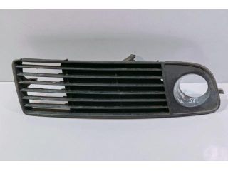 bontott AUDI A6 C5 Első Lökhárító Jobb Díszrács