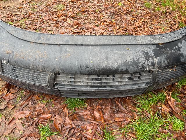 bontott AUDI A6 C5 Első Lökhárító (Részeivel)