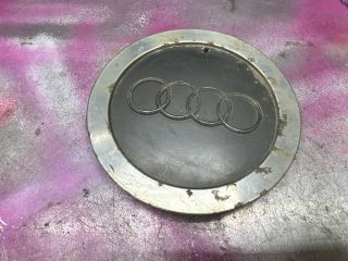 bontott AUDI A6 C5 Felniközép (1 db)