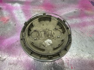 bontott AUDI A6 C5 Felniközép (1 db)