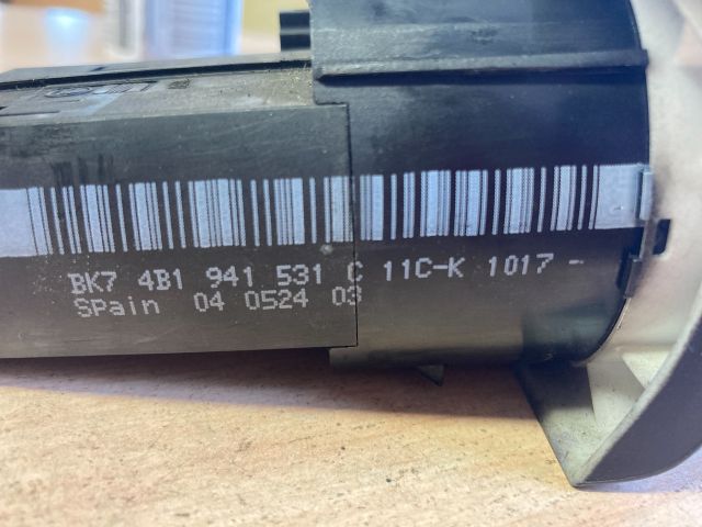 bontott AUDI A6 C5 Fényszórómagasság Állító Kapcsoló