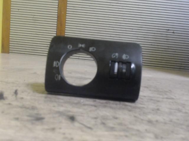 bontott AUDI A6 C5 Fényszórómagasság Állító Kapcsoló