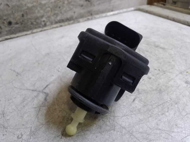 bontott AUDI A6 C5 Fényszórómagasság Állító Motor Bal