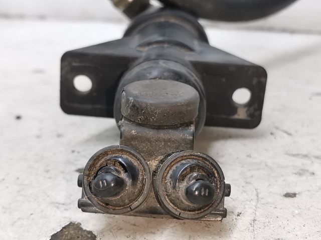 bontott AUDI A6 C5 Fényszórómosó Szivattyú