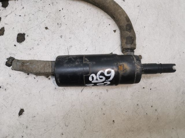 bontott AUDI A6 C5 Fényszórómosó Szivattyú