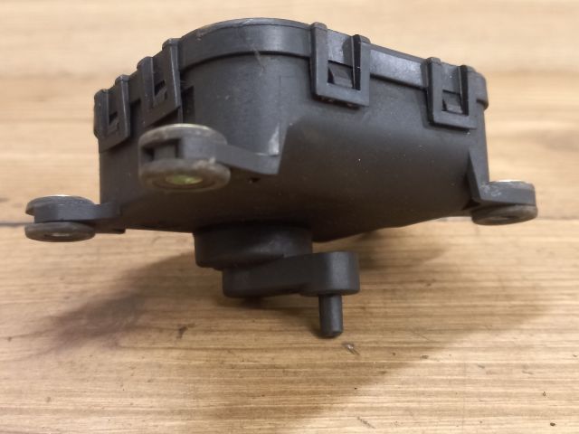 bontott AUDI A6 C5 Fűtés Állító Motor