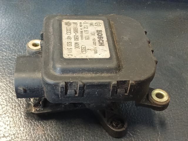 bontott AUDI A6 C5 Fűtés Állító Motor