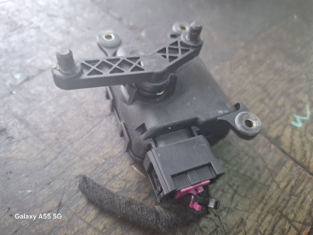 bontott AUDI A6 C5 Fűtés Állító Motor