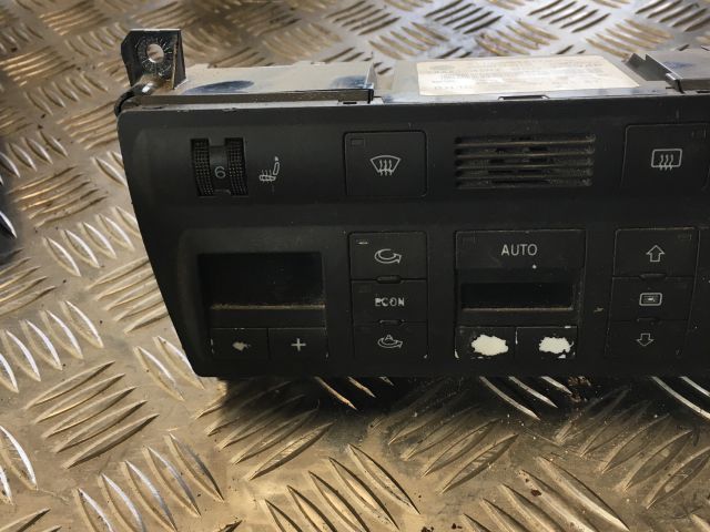 bontott AUDI A6 C5 Fűtéskapcsoló (digit klímás)