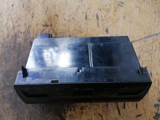 bontott AUDI A6 C5 Fűtéskapcsoló (digit klímás)