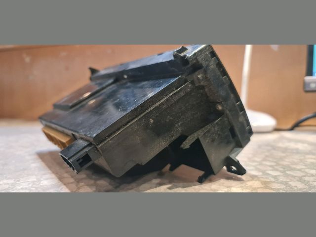 bontott AUDI A6 C5 Fűtéskapcsoló (digit klímás)