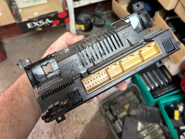 bontott AUDI A6 C5 Fűtéskapcsoló (digit klímás)