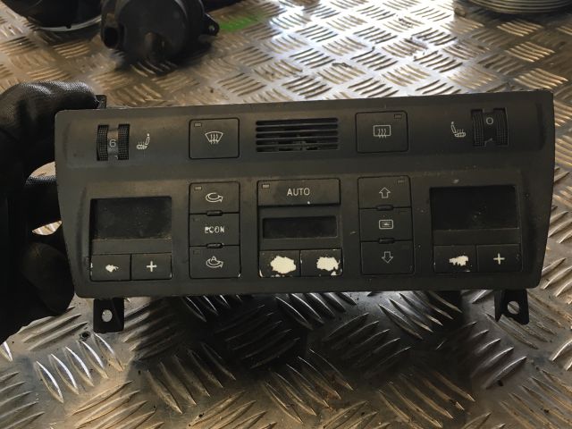 bontott AUDI A6 C5 Fűtéskapcsoló (digit klímás)