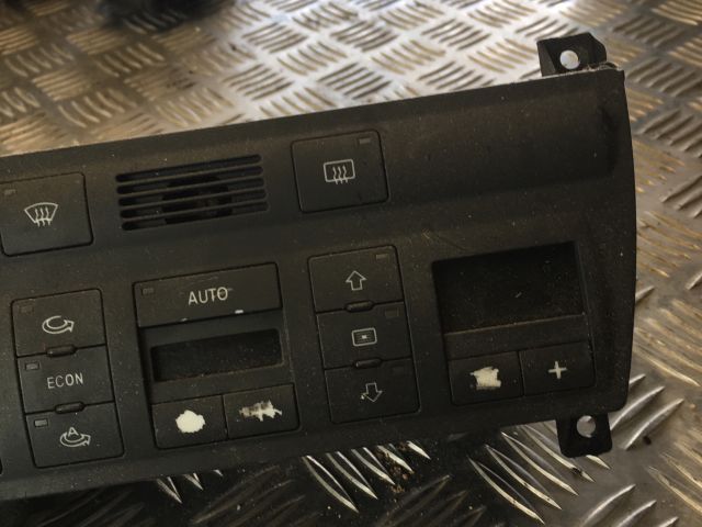 bontott AUDI A6 C5 Fűtéskapcsoló (digit klímás)