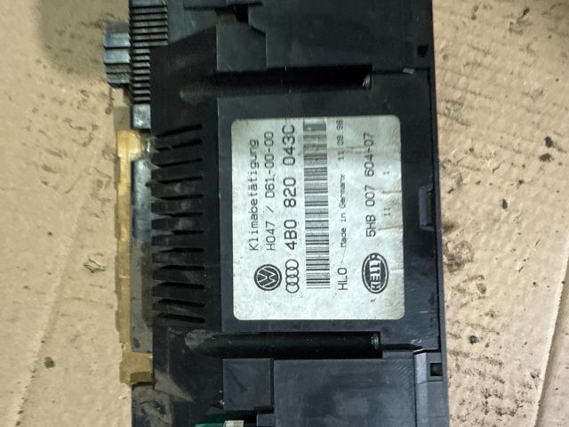bontott AUDI A6 C5 Fűtéskapcsoló (digit klímás)