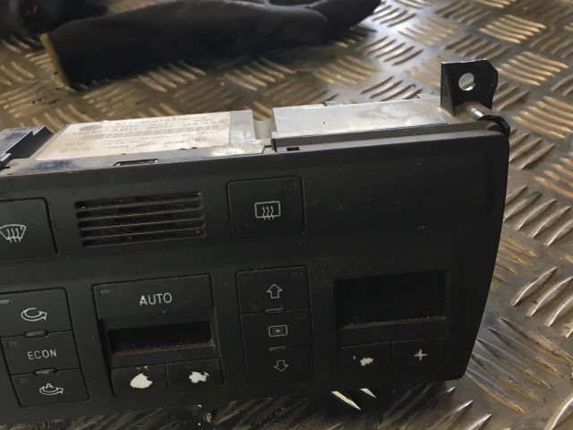 bontott AUDI A6 C5 Fűtéskapcsoló (digit klímás)