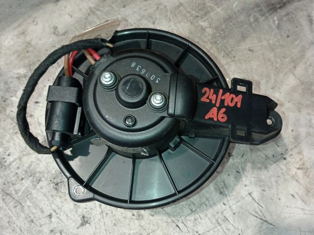 bontott AUDI A6 C5 Fűtőmotor (Klímás)