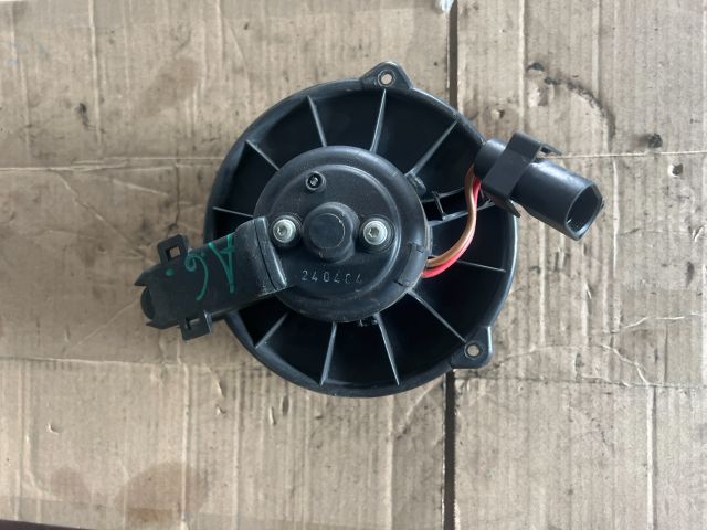 bontott AUDI A6 C5 Fűtőmotor (Klímás)