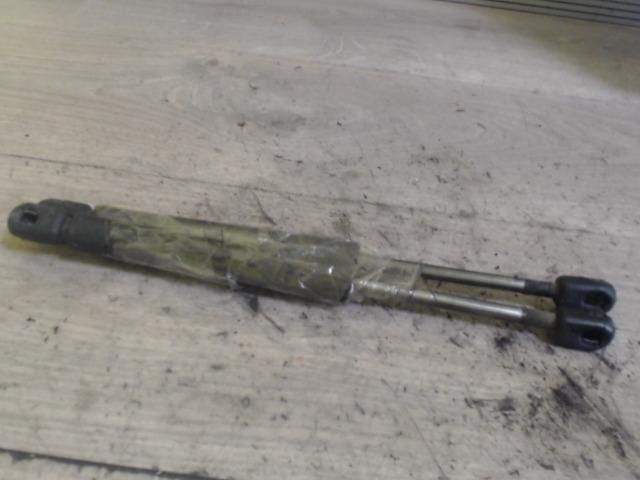 bontott AUDI A6 C5 Gázrugós Kitámasztó Teleszkóp Pár Csomagtérajtó