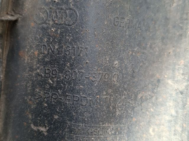 bontott AUDI A6 C5 Hátsó Lökhárító (Részeivel)