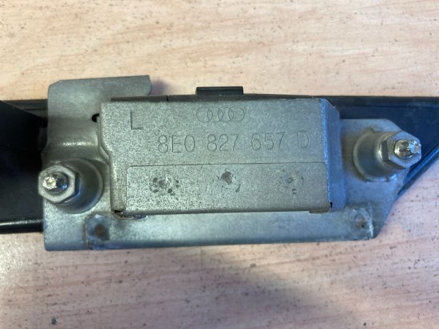 bontott AUDI A6 C5 Hátsó Rendszámtábla Világítás