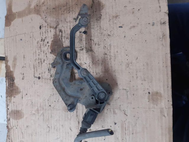 bontott AUDI A6 C5 Hátsó Xenon Szintszabályzó Jeladó