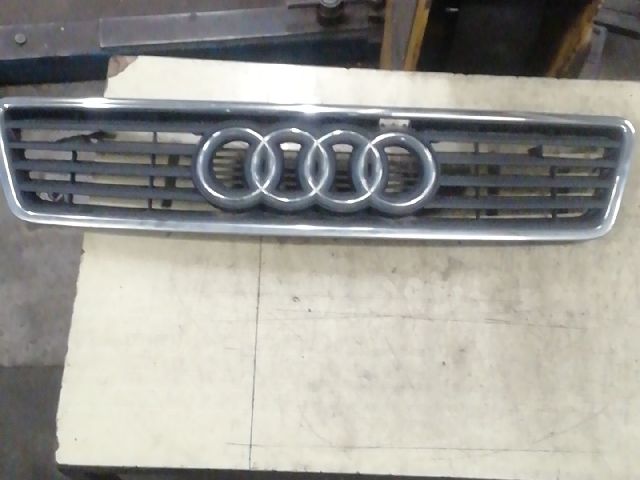 bontott AUDI A6 C5 Hűtőrács