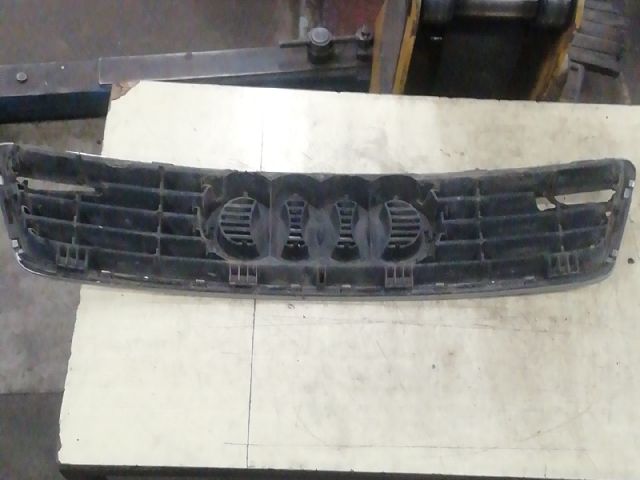 bontott AUDI A6 C5 Hűtőrács