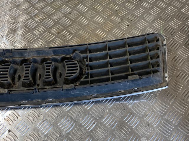 bontott AUDI A6 C5 Hűtőrács